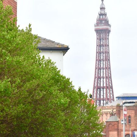 Adelaide Apartments Blackpool Exterior photo